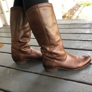 Frye women’s Rider pull-on leather boot size 8.5B